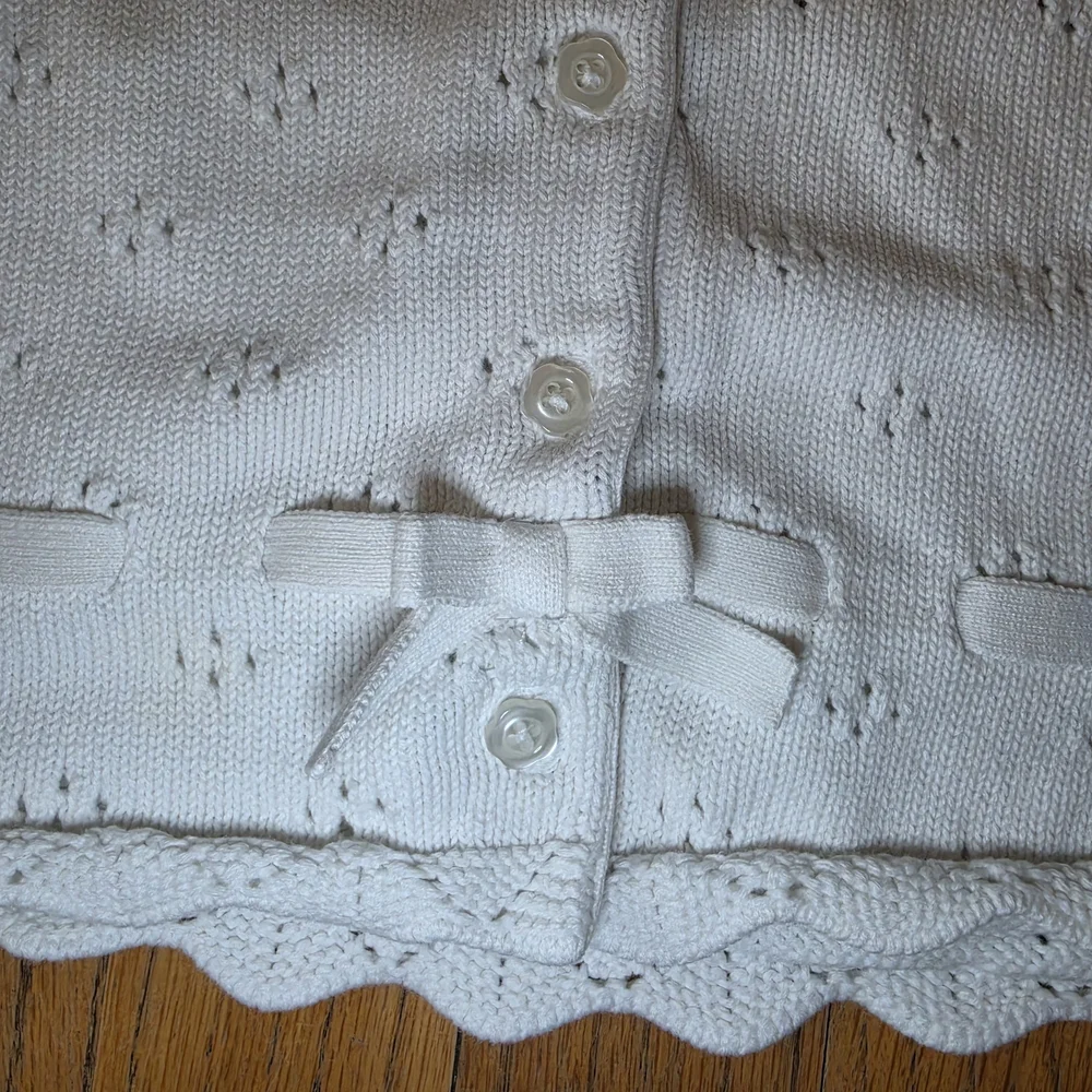 Gymboree White Knit Cardigan with Scalloped Trim Girls Size 5